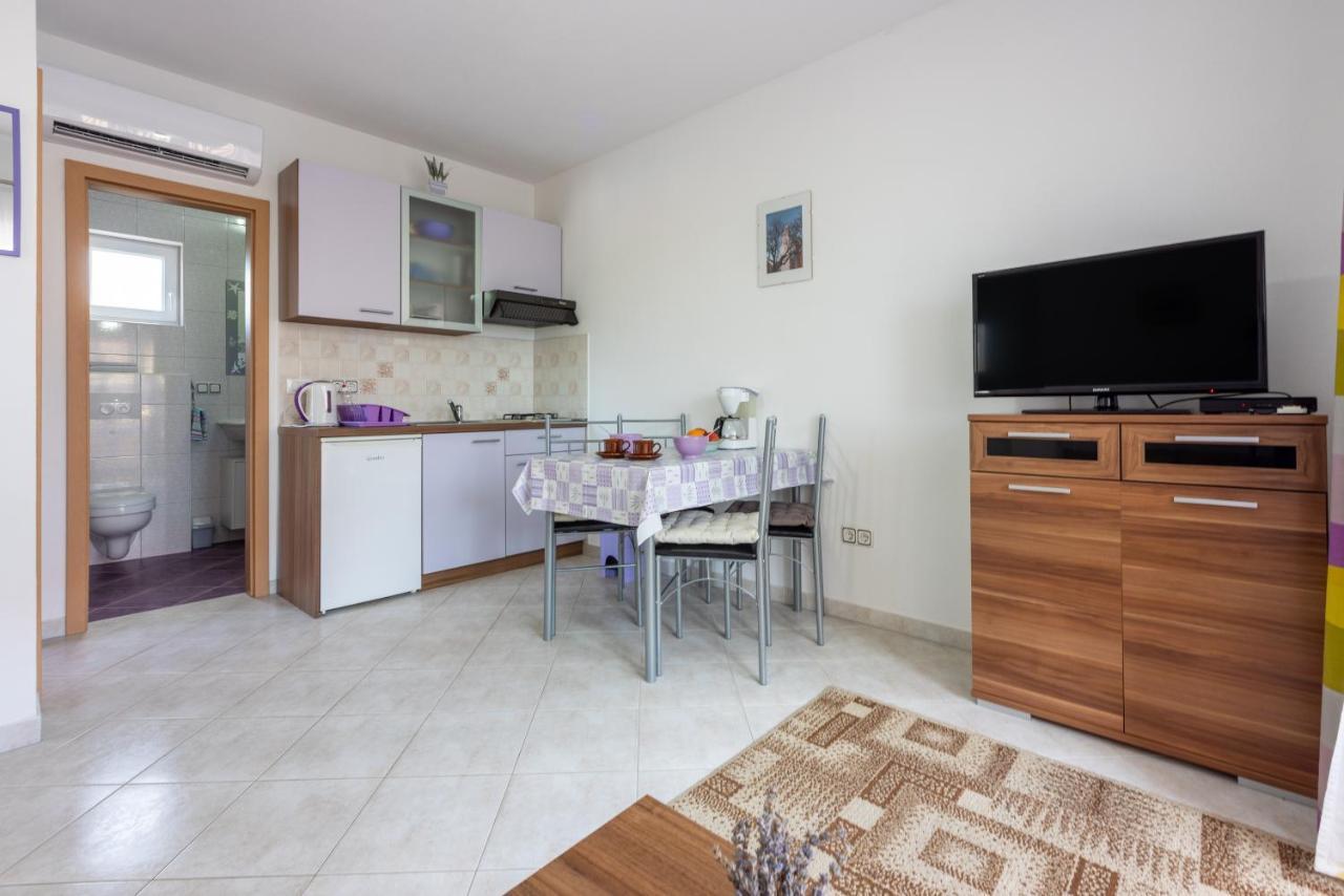 Apartmani Jaric Novi Vinodolski Exterior foto