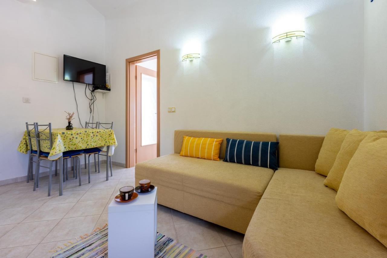 Apartmani Jaric Novi Vinodolski Exterior foto