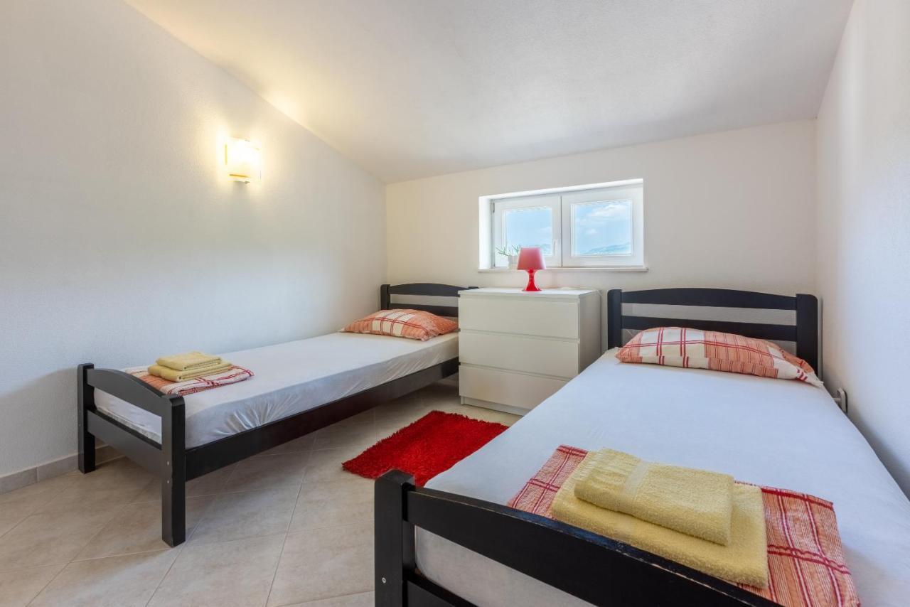 Apartmani Jaric Novi Vinodolski Exterior foto