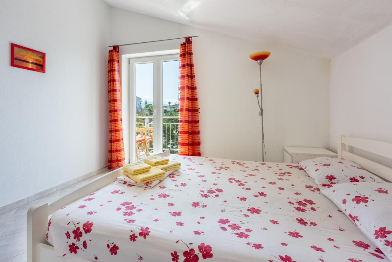 Apartmani Jaric Novi Vinodolski Exterior foto