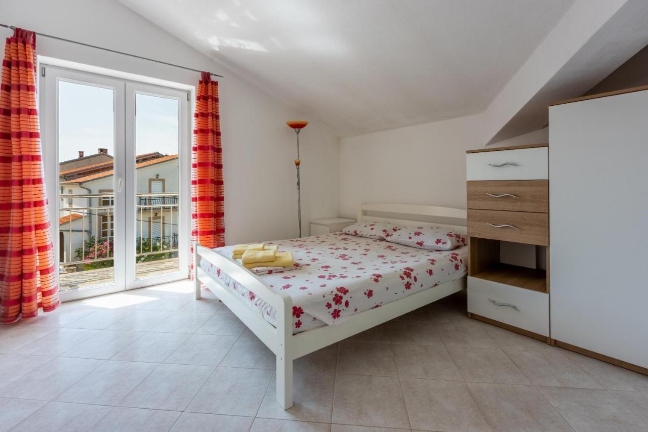 Apartmani Jaric Novi Vinodolski Exterior foto